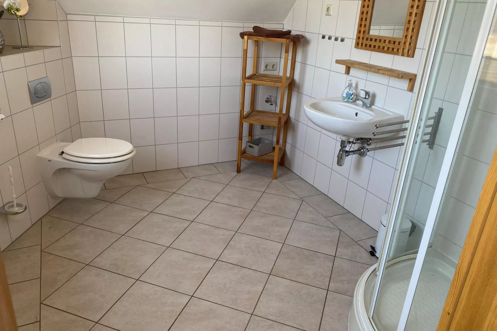 Ferienwohnung an der Ostsee in Pruchten naehe Kanalbrücke-Bathroom