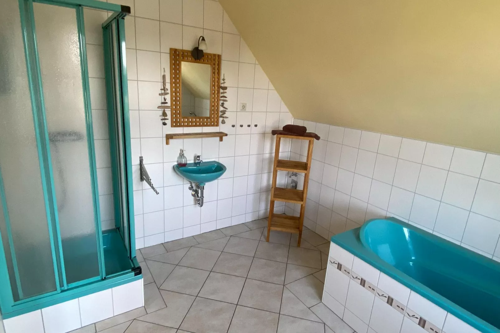 Ferienwohnung an der Ostsee in Pruchten naehe Zingst-Bathroom