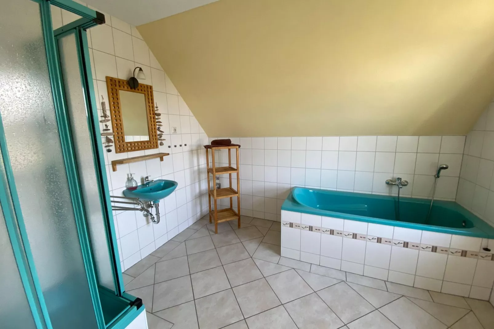 Ferienwohnung an der Ostsee in Pruchten naehe Zingst-Bathroom