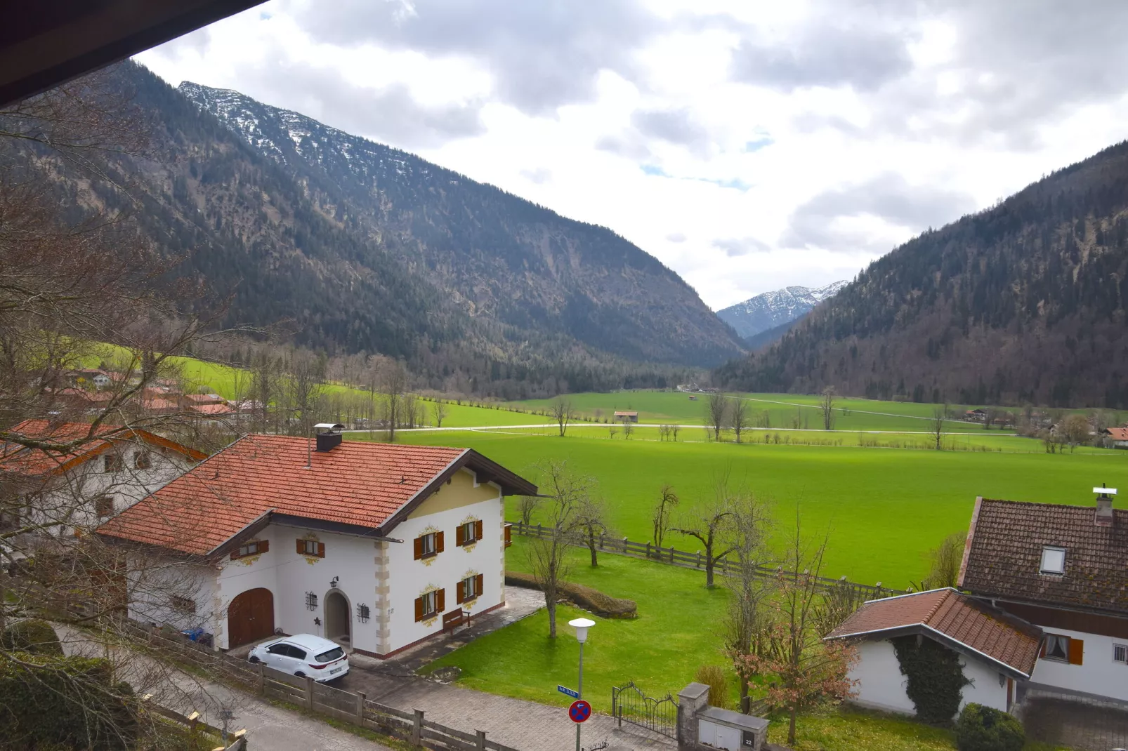 Schöne Unterkunft in den Alpen bei Bayrischzell-View summer