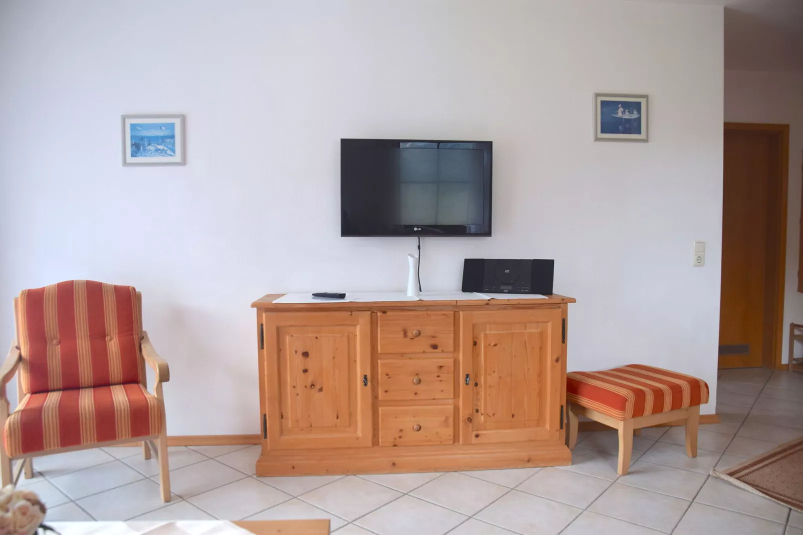 Schöne Unterkunft in den Alpen bei Bayrischzell-Living room