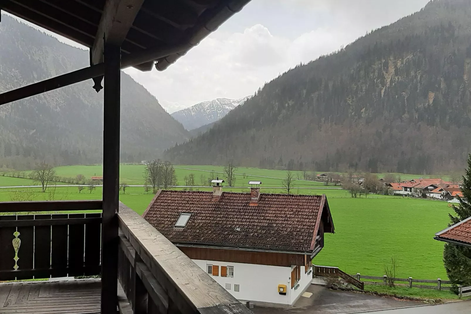 Schöne Unterkunft in den Alpen bei Bayrischzell-Terrace balcony