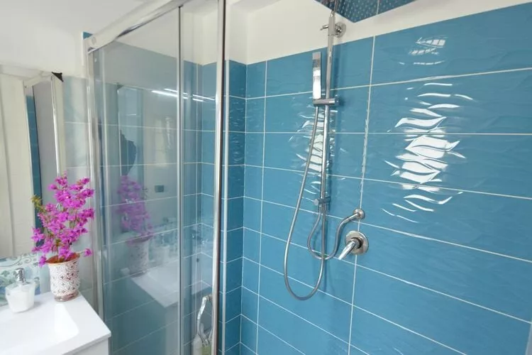 Villa Principe Flo mit Privatpool-Salle de bain