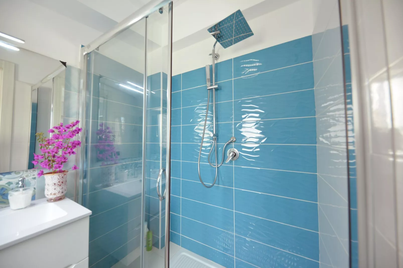 Villa Principe Flo mit Privatpool-Salle de bain