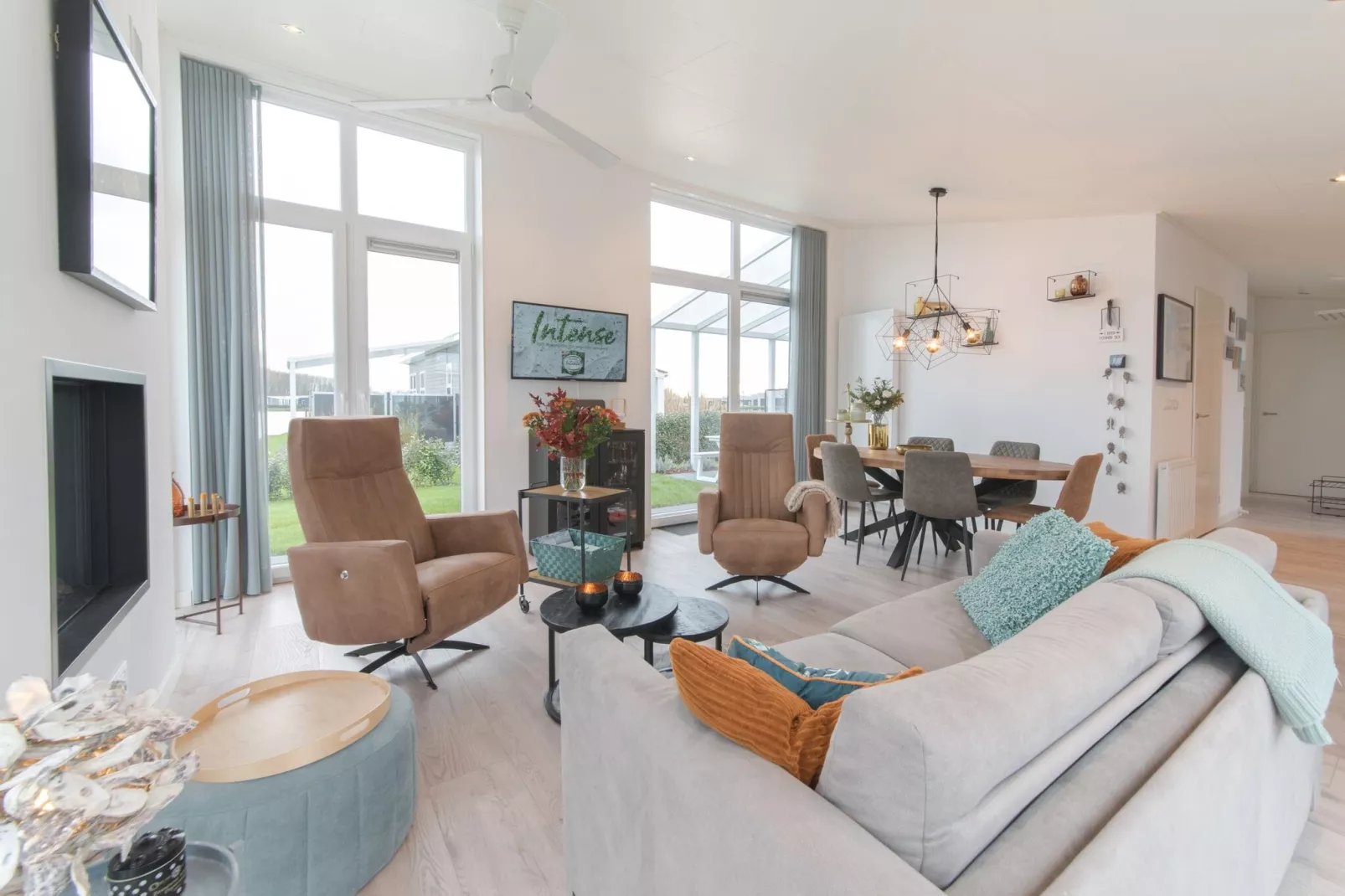Water Resort Oosterschelde 34-Living room