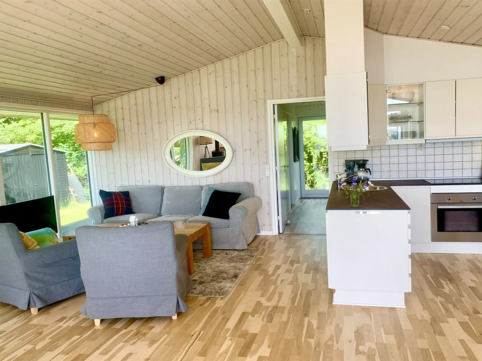 "Stygg" - 400m from the sea-Inside