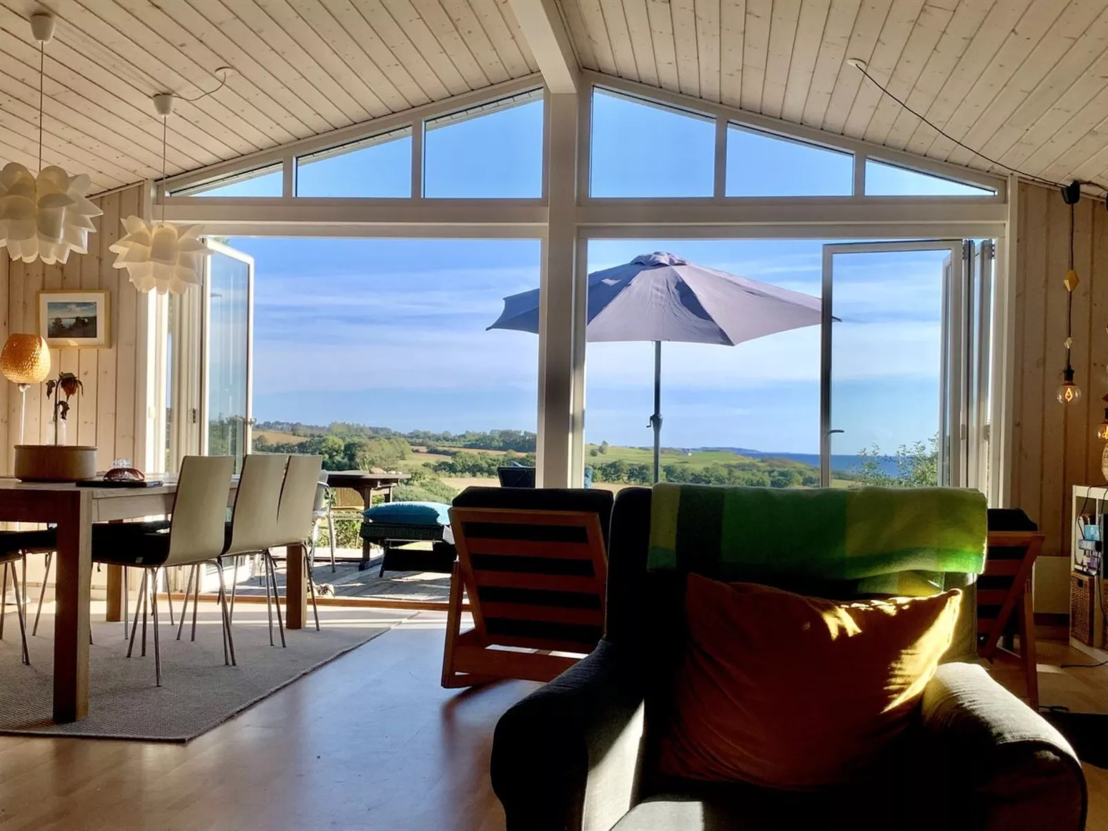 "Stygg" - 400m from the sea-Inside