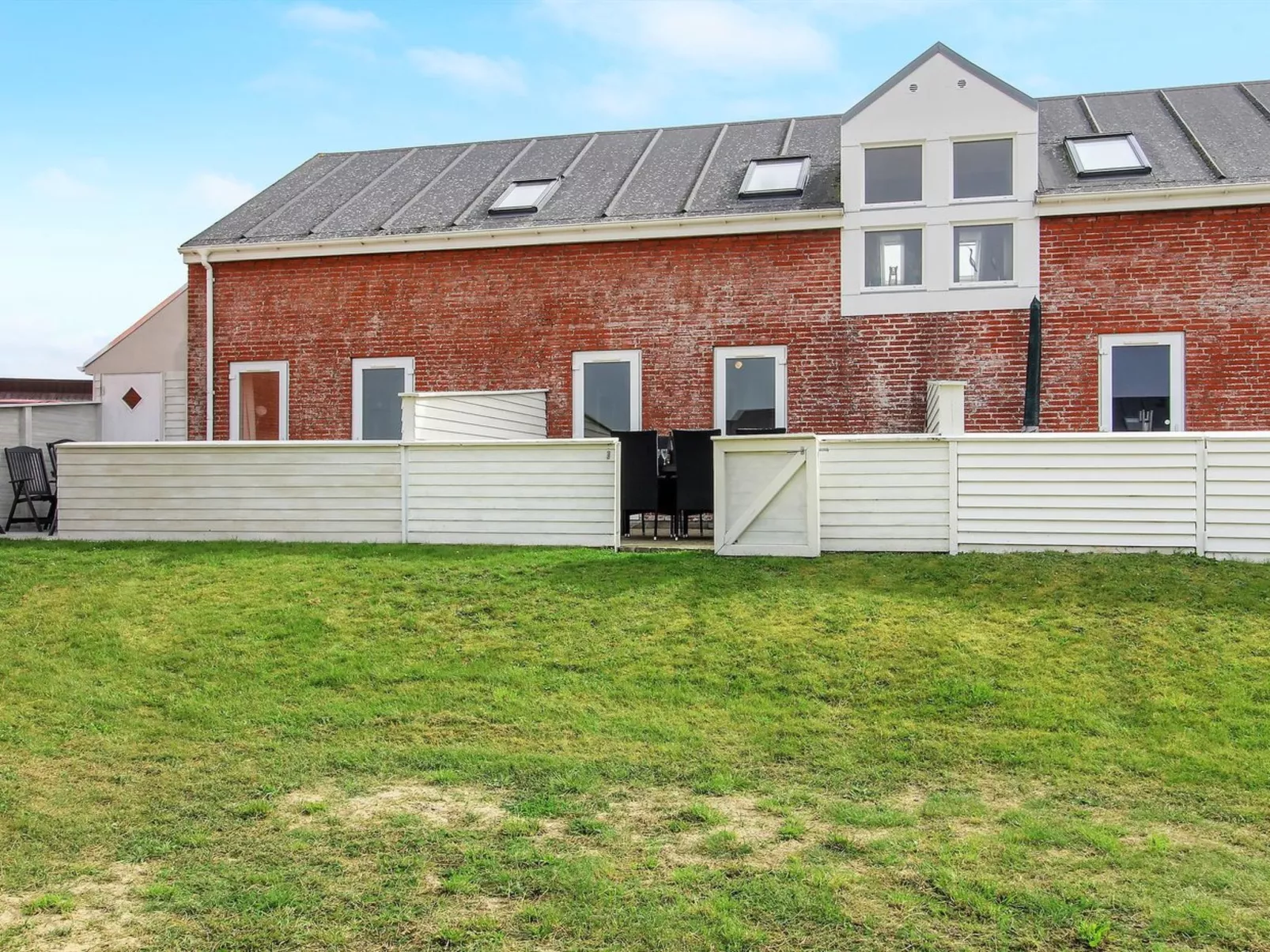 "Ilka" - 2.3km from the sea-Outside