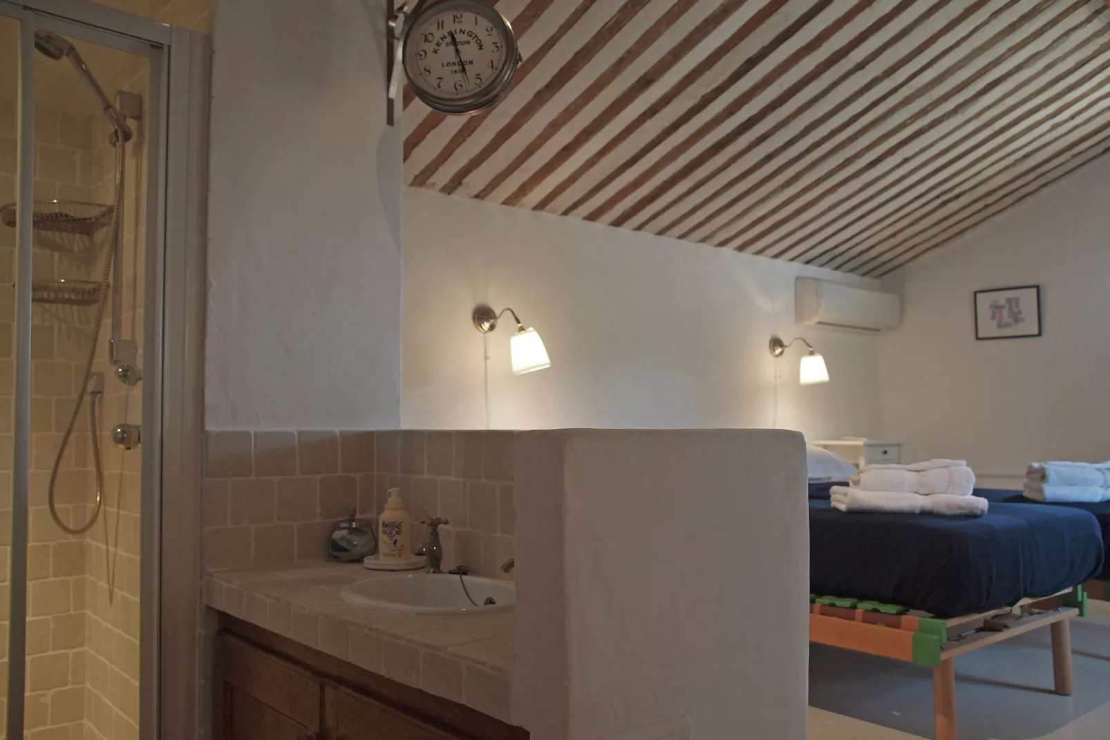 Mas Opideum-Bedroom