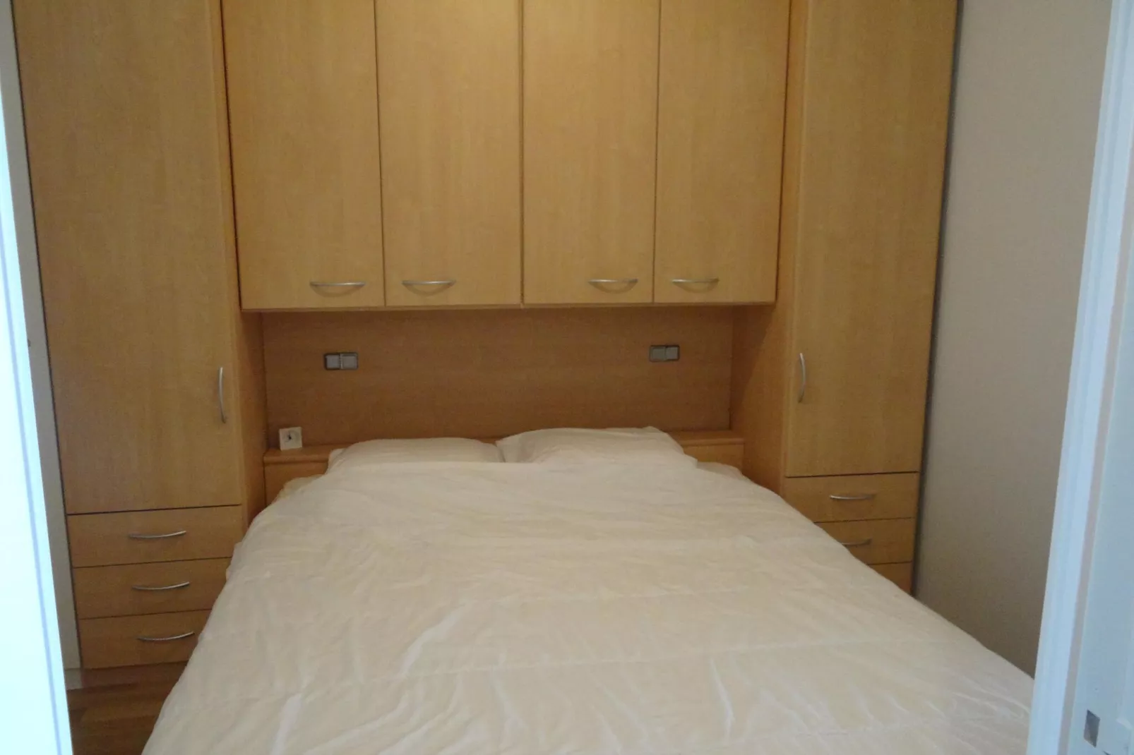 SCORPIO B 0303PK-Bedroom