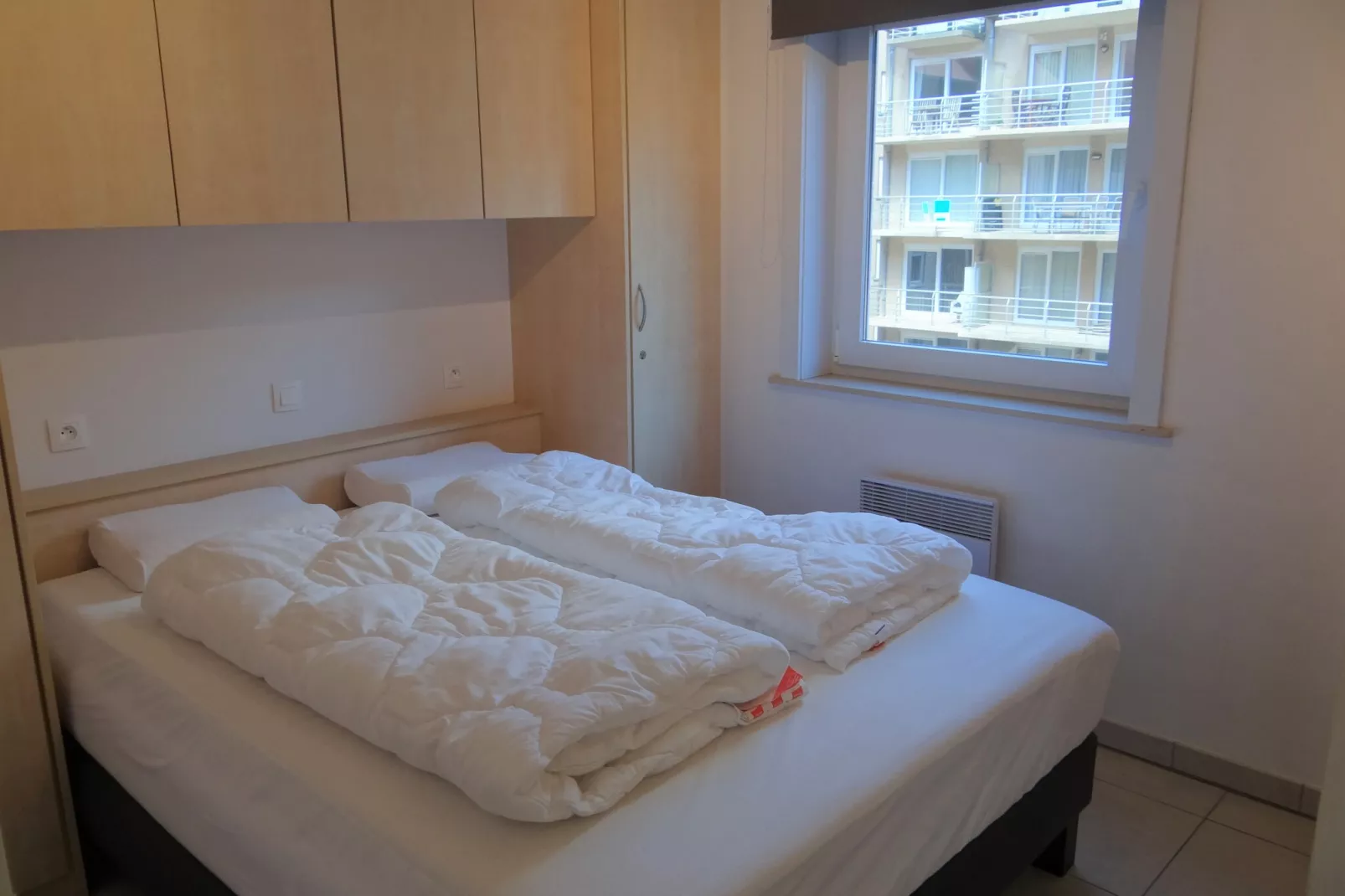 APOLLO VII 0303PK-Bedroom