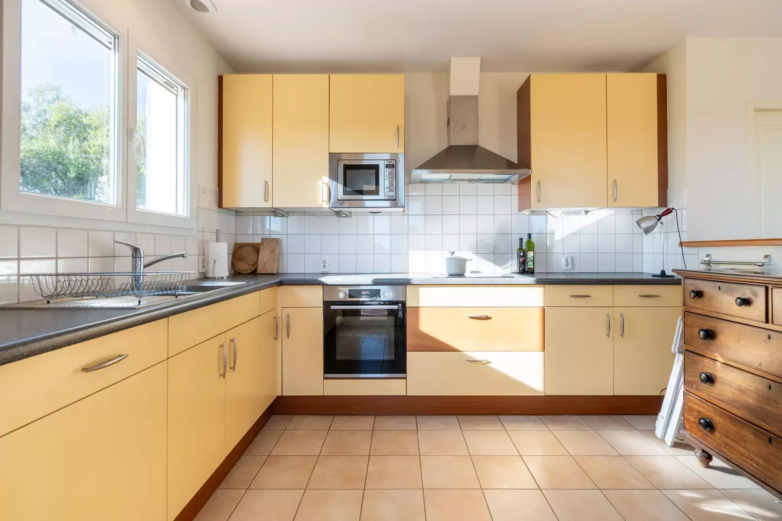 La Chouette de Minerve-Kitchen