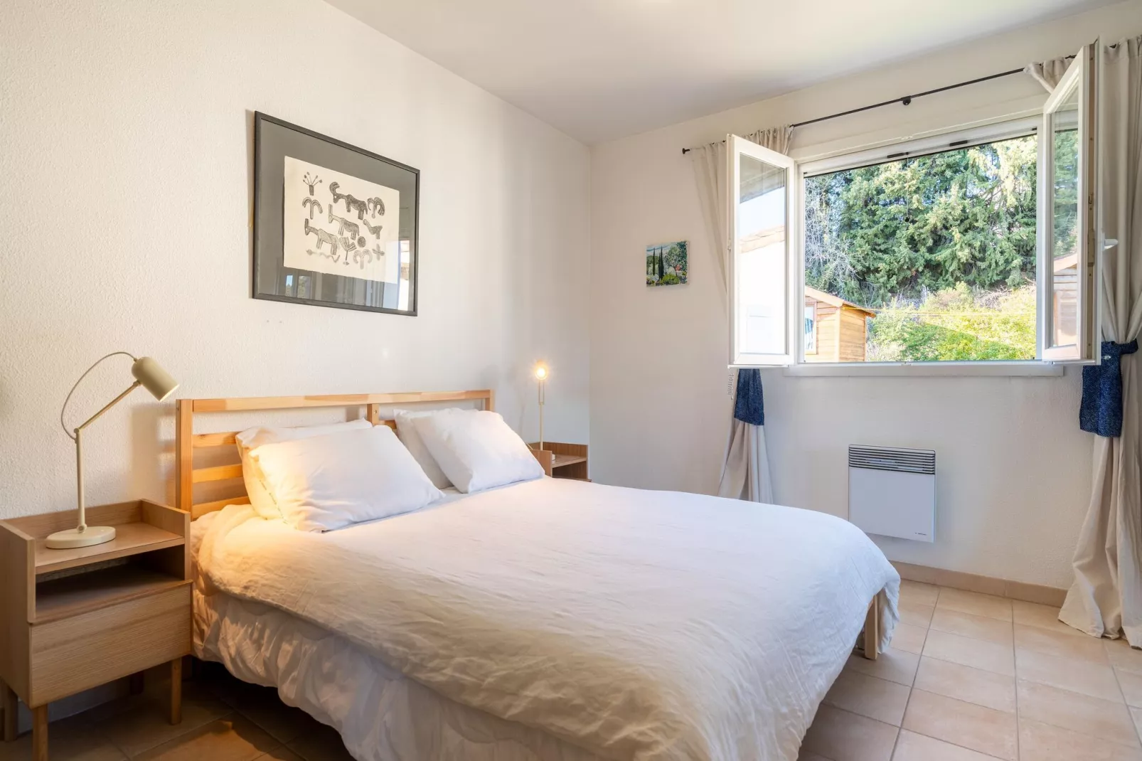 La Chouette de Minerve-Bedroom