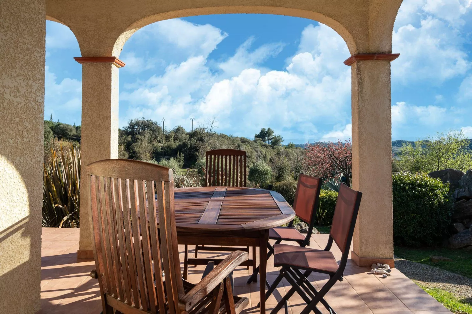 La Chouette de Minerve-Terrace balcony