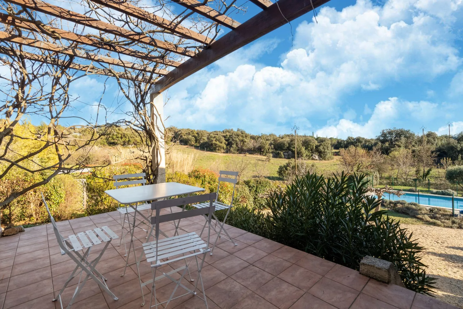 La Chouette de Minerve-Terrace balcony