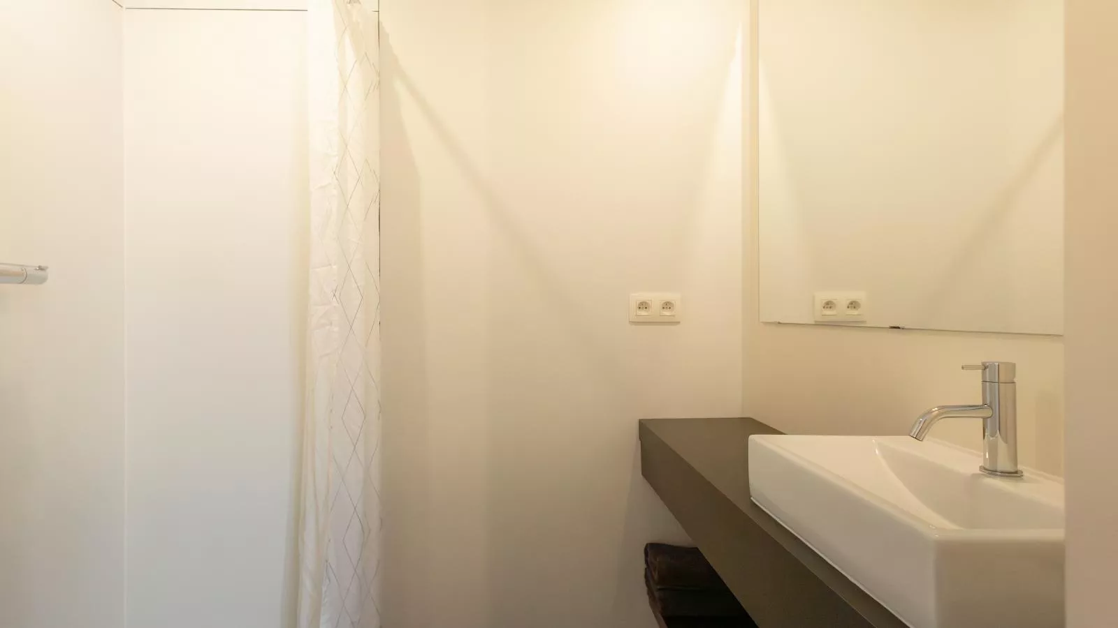 Villa Mareon-Bathroom