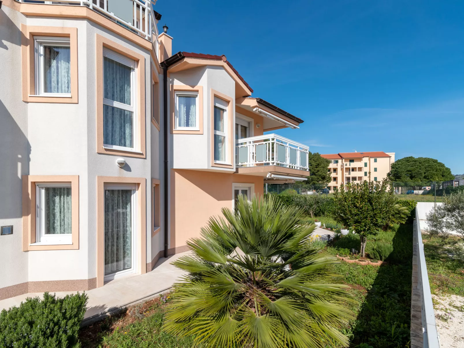 Villa Nikaroni-Dehors