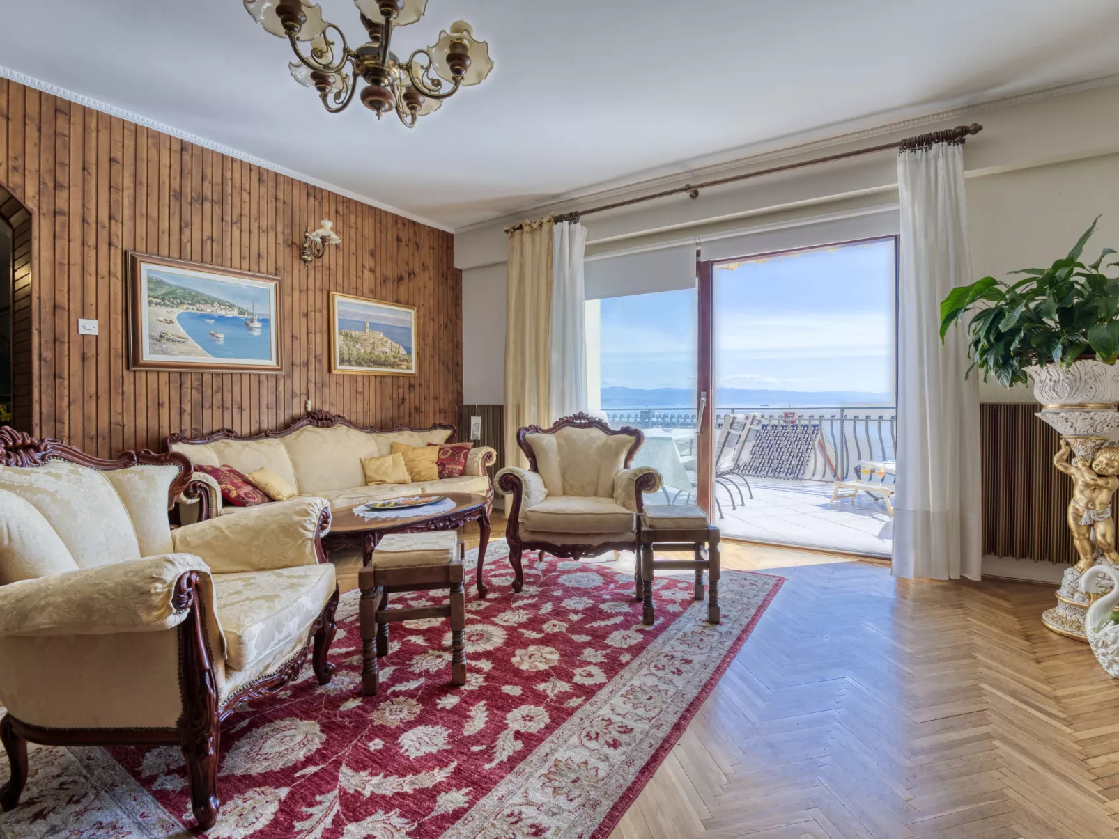 Villa Valy-Inside