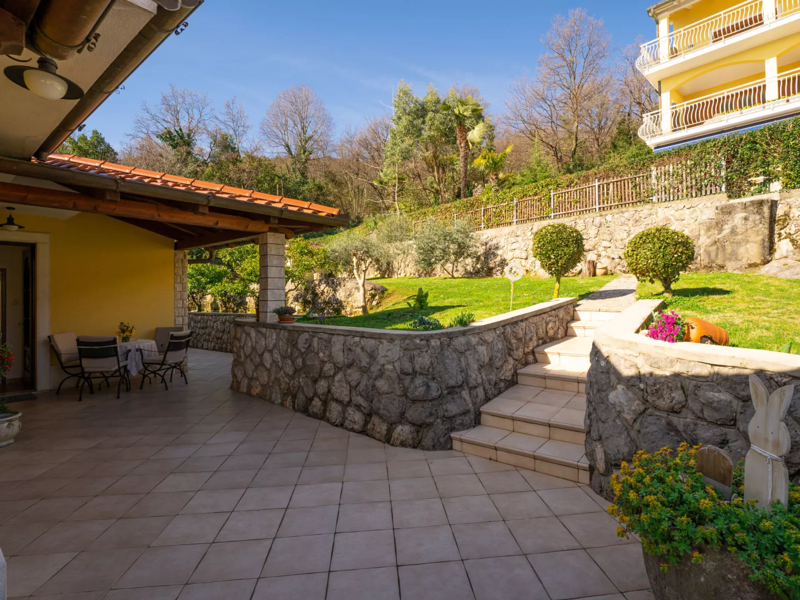 Villa Valy-Outside
