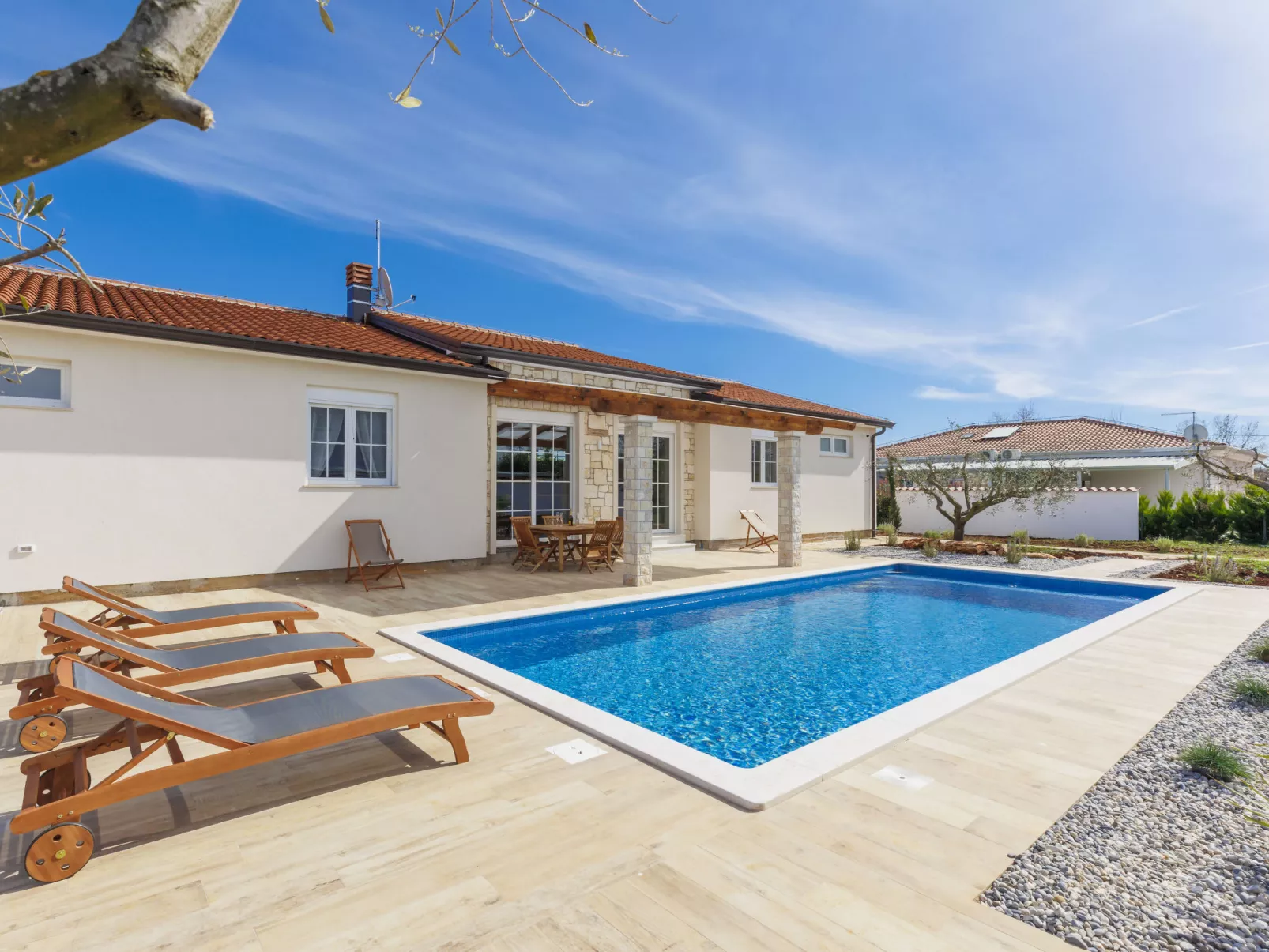 Mediterana Loft-Outside