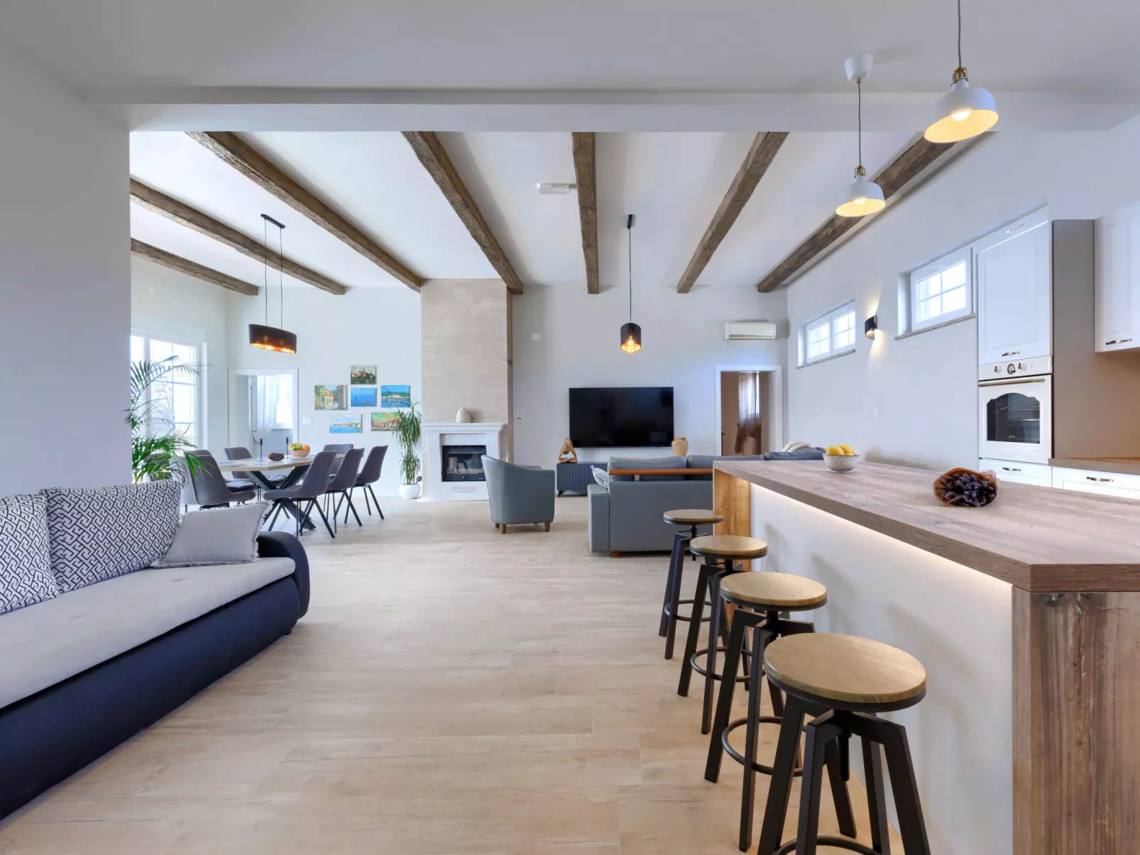 Mediterana Loft-Inside