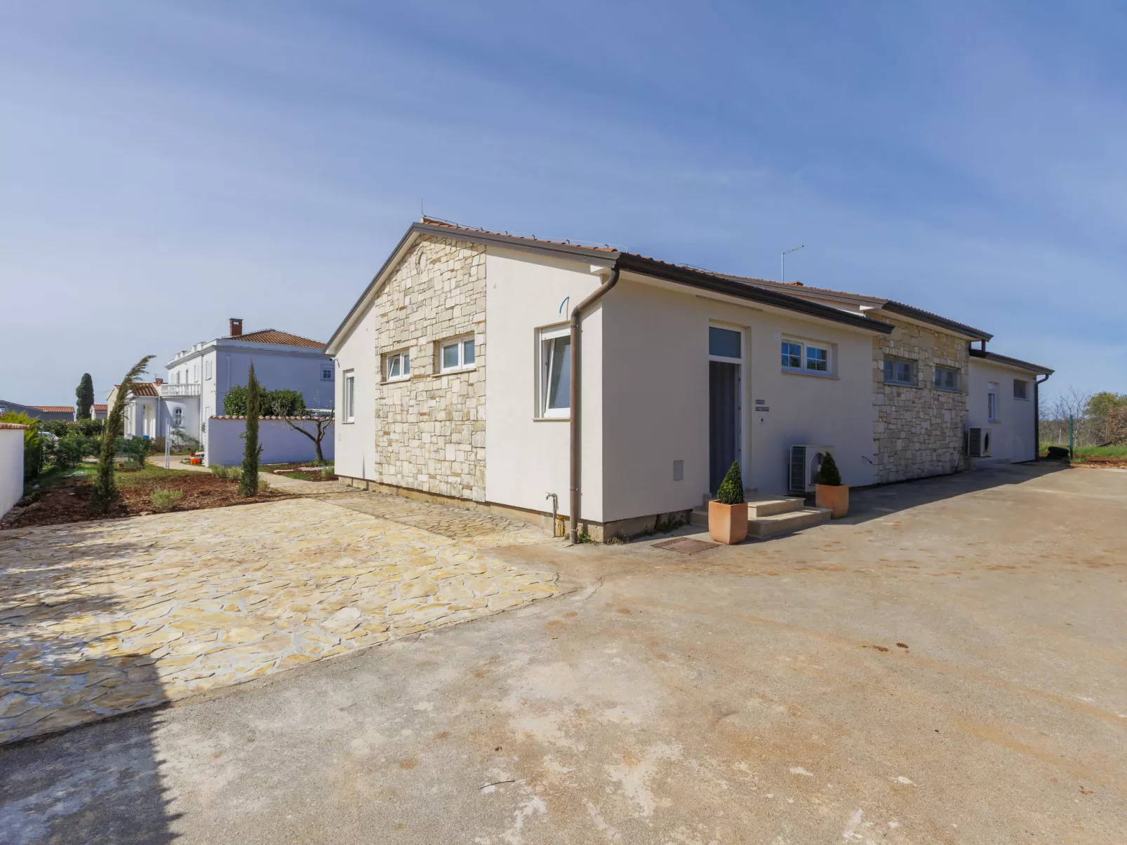 Mediterana Loft-Outside
