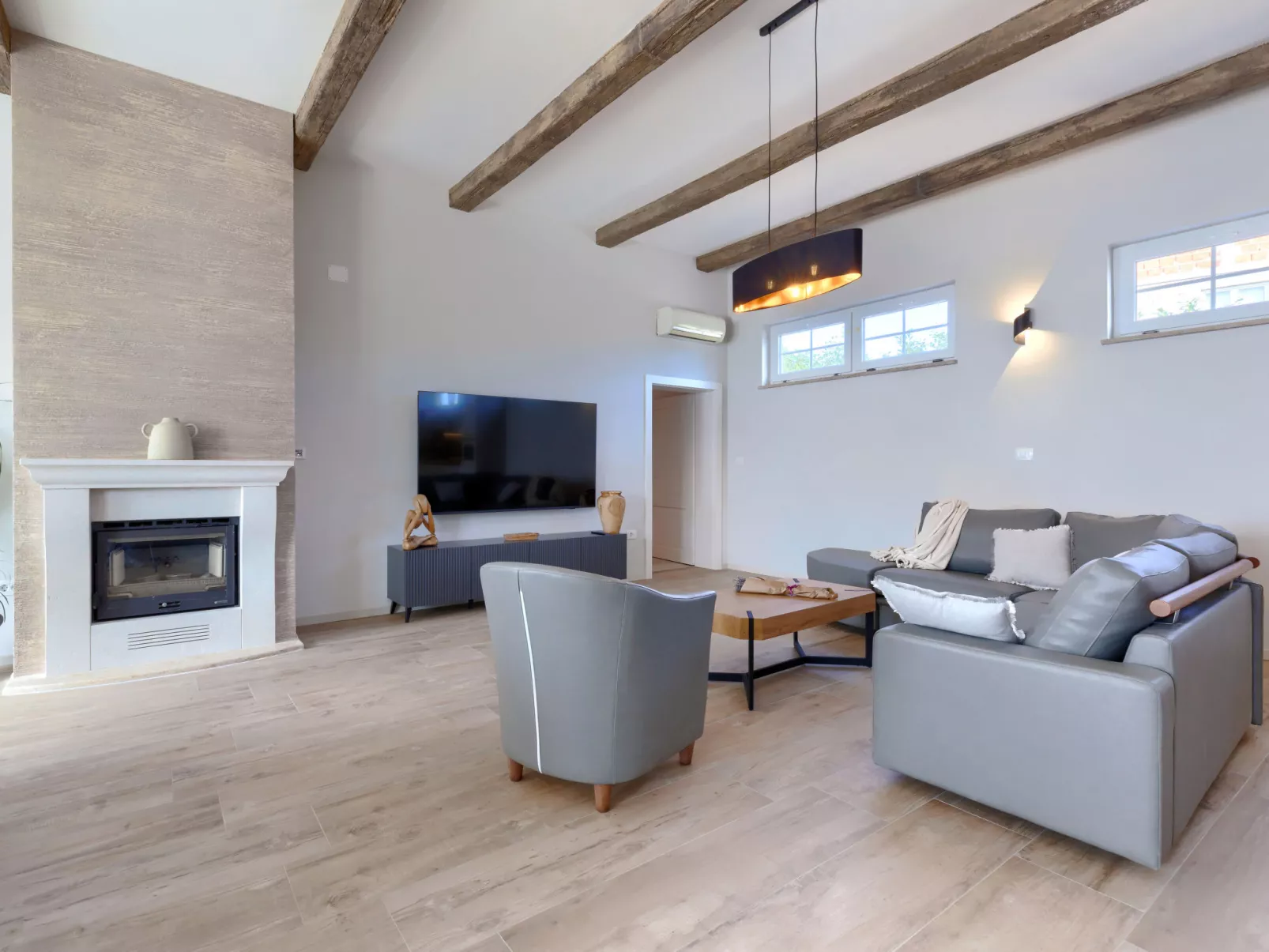 Mediterana Loft-Inside