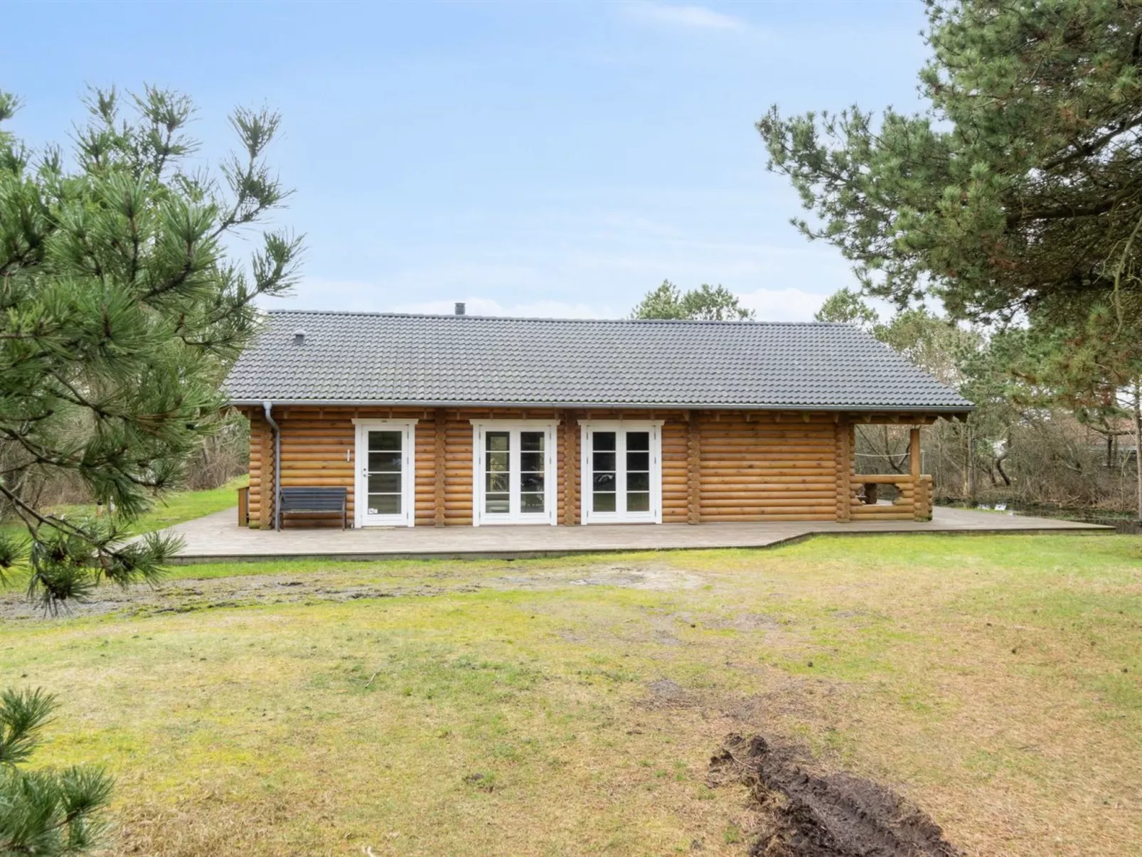 "Luzy" - 1km from the sea-Outside