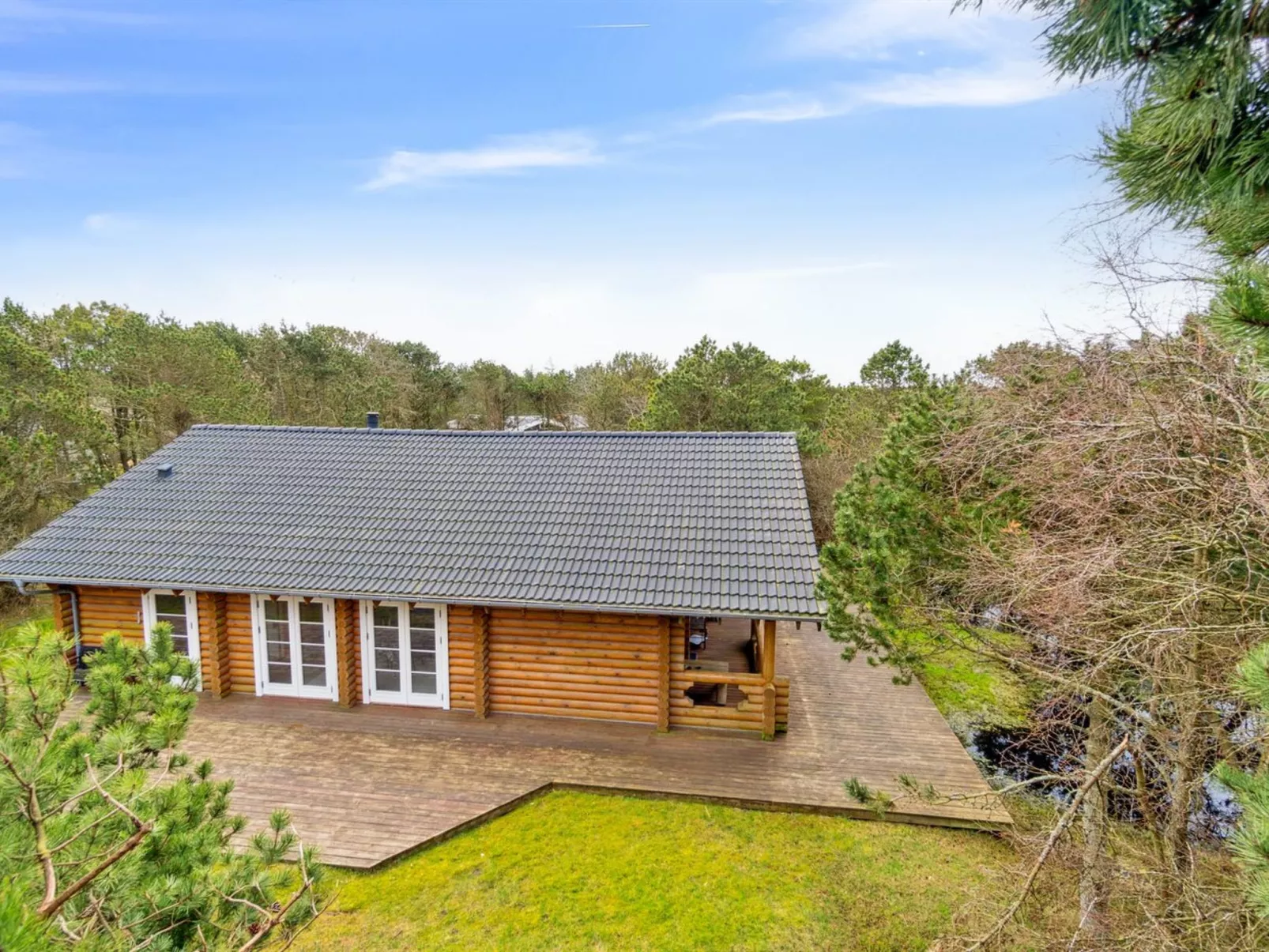 "Luzy" - 1km from the sea-Outside