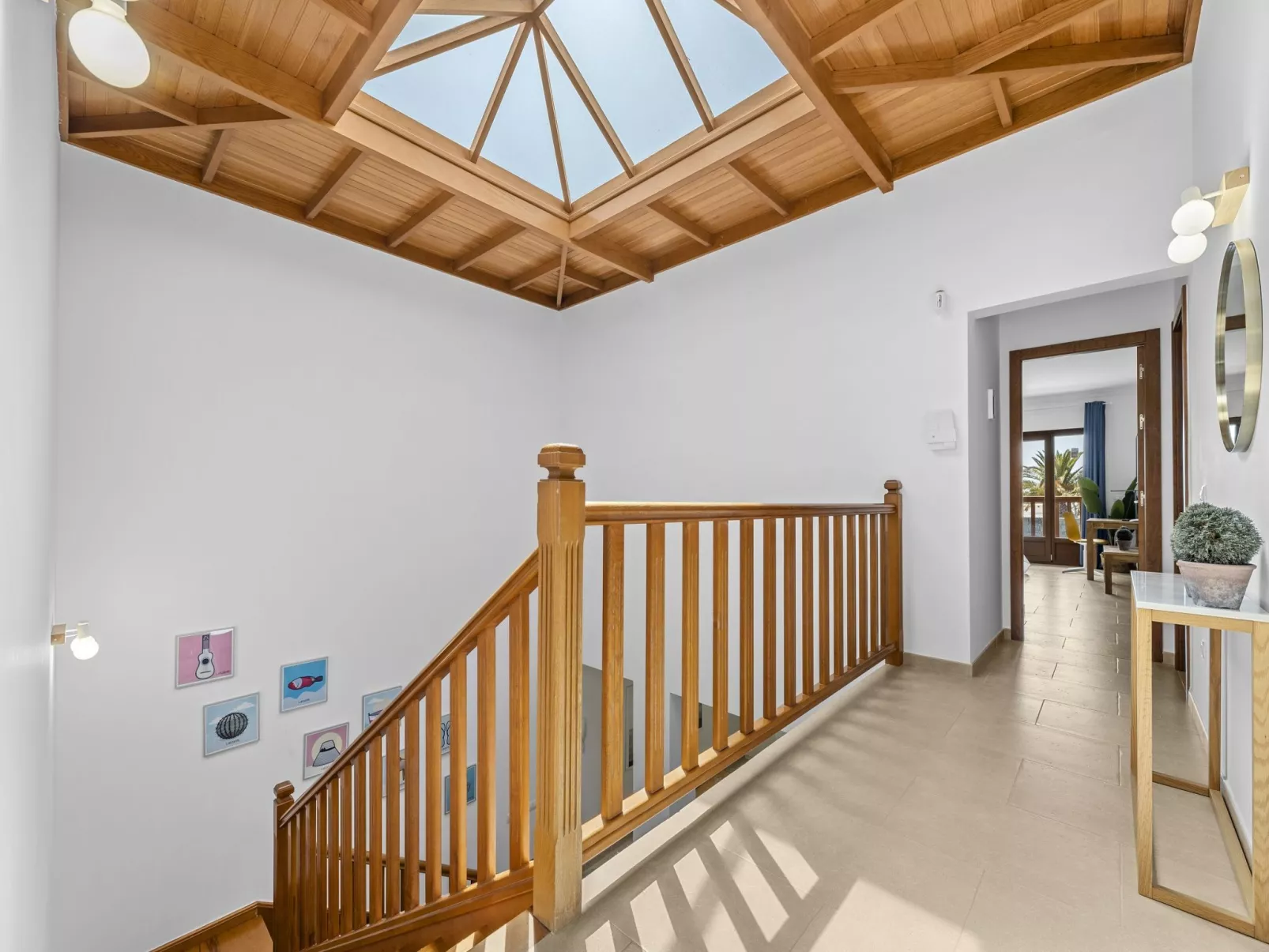 Villa Rosa-Inside