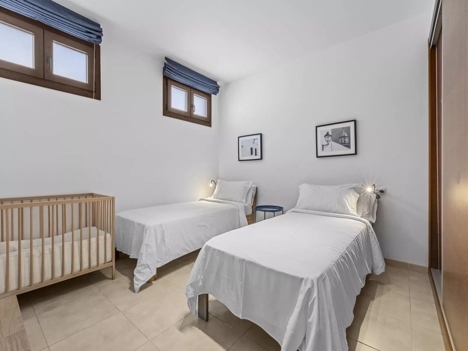 Villa Rosa-Inside