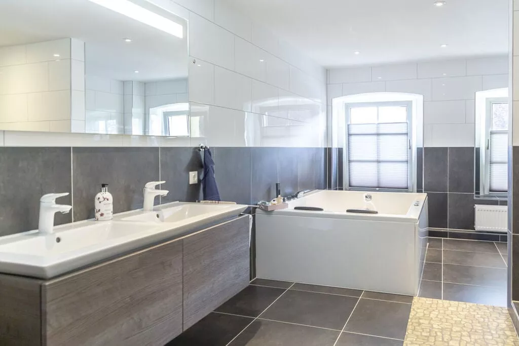 265753-Bathroom