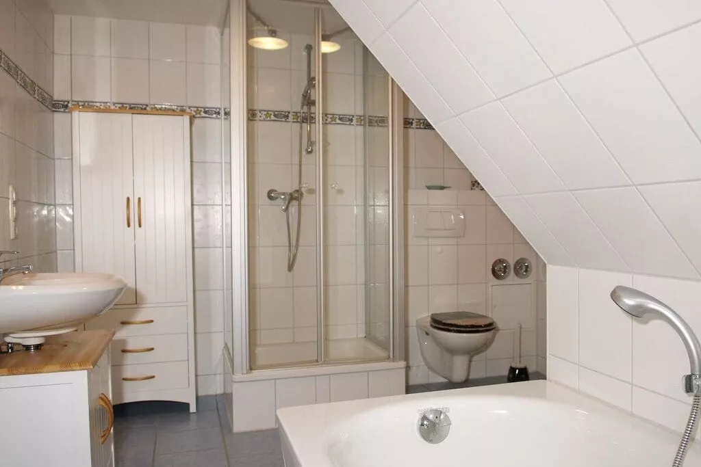240478-Bathroom