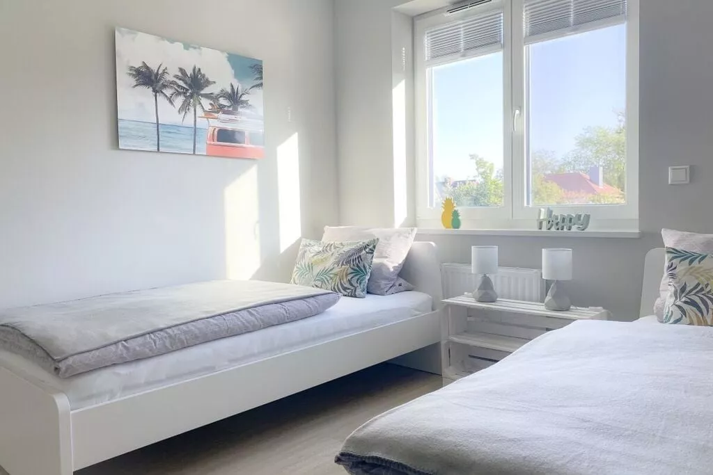 272886-Bedroom