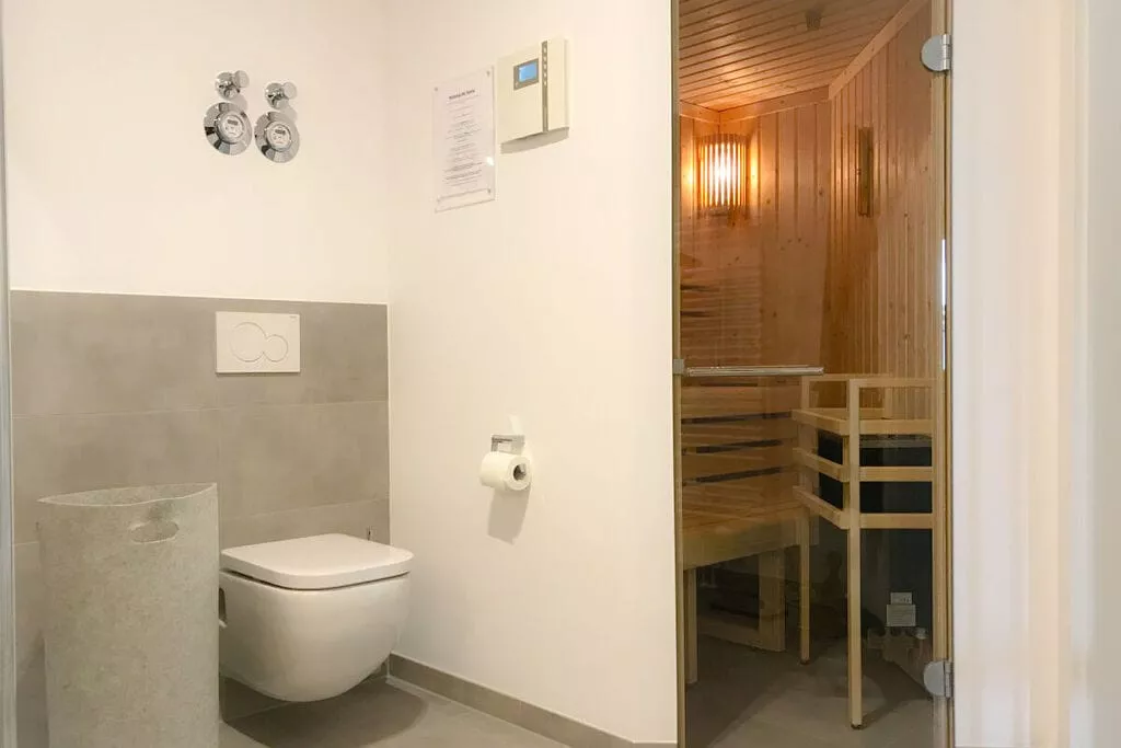 272886-Bathroom