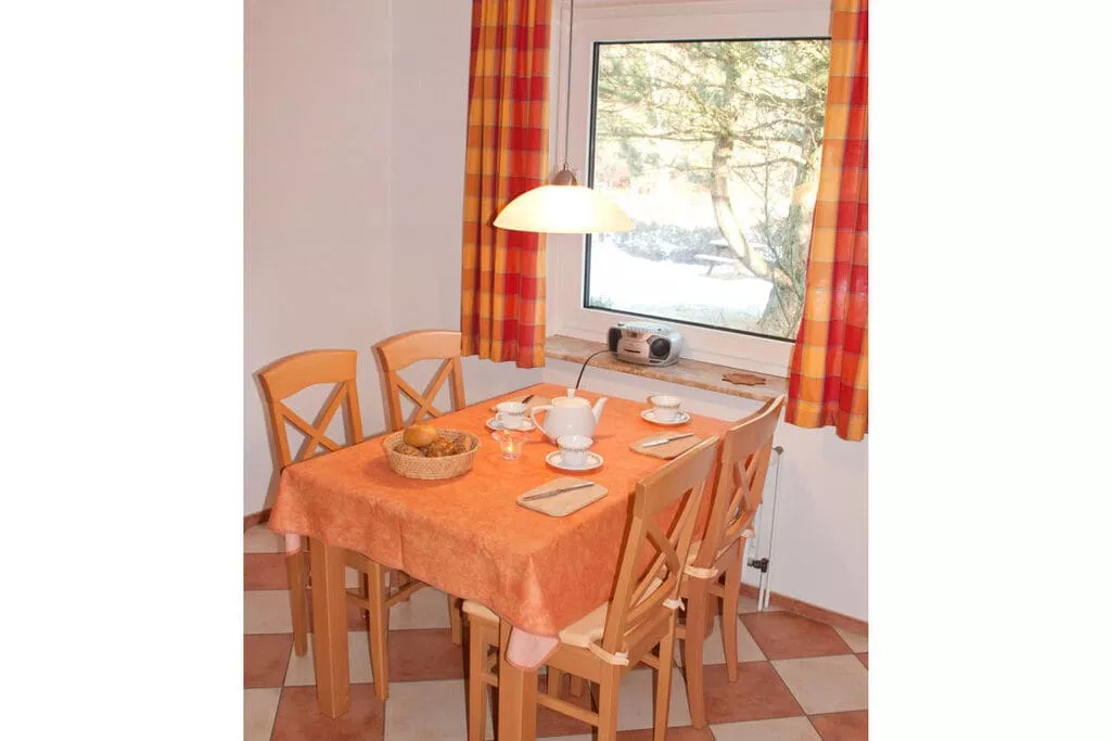 272842-Kitchen