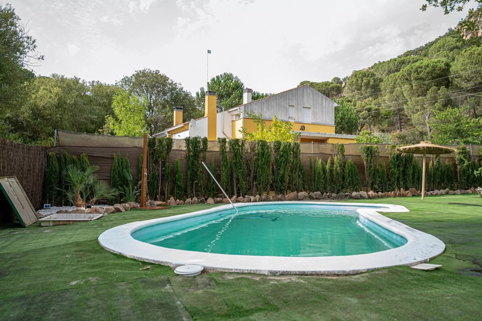 FH in las Jaras - CT 119 CO 8PAX-Pool