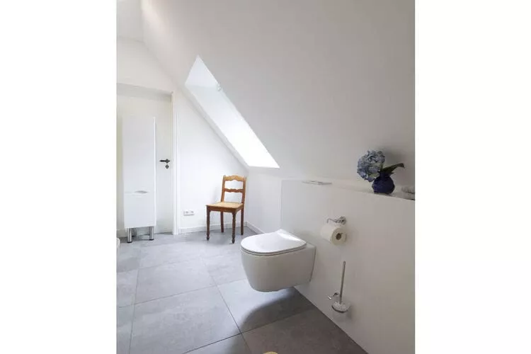 394431-Bathroom