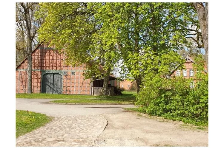394431-View