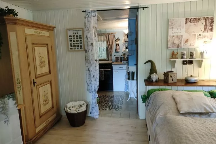 397272-Bedroom