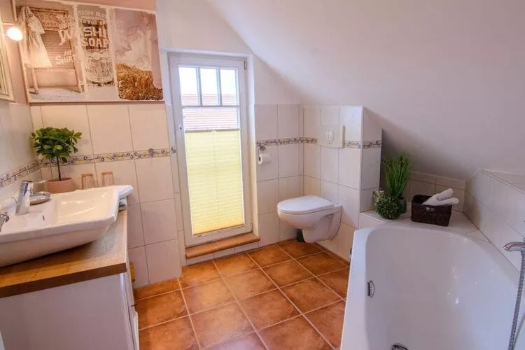 323815-Bathroom