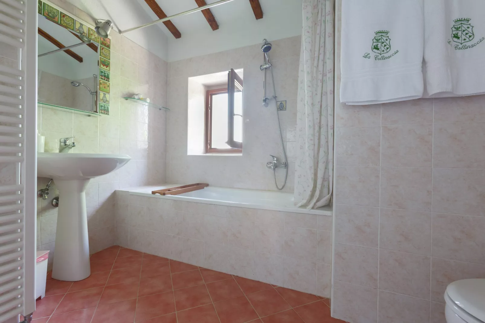 La Collinaccia-Bathroom