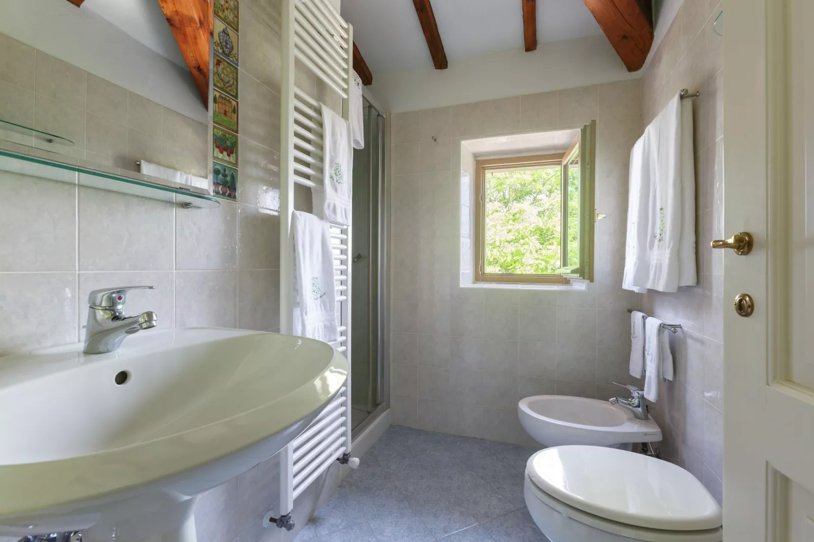 La Collinaccia-Bathroom