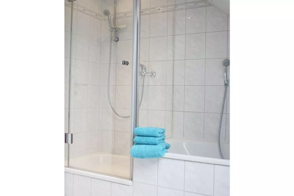 101656-Bathroom