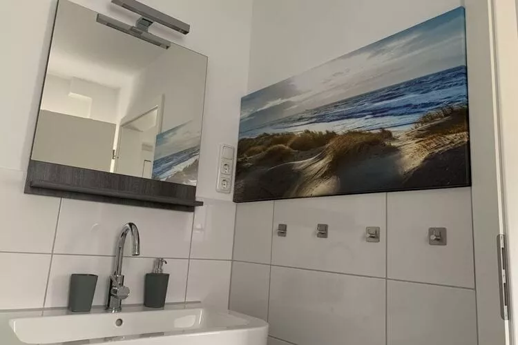 436198-Bathroom
