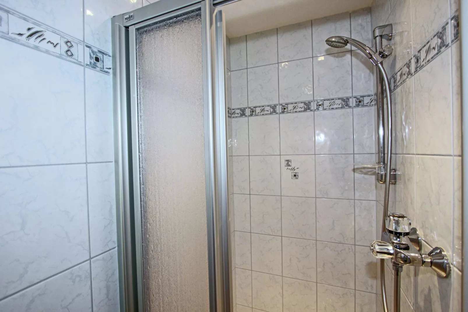 Apartment Hannelore B / 2 P-Badezimmer