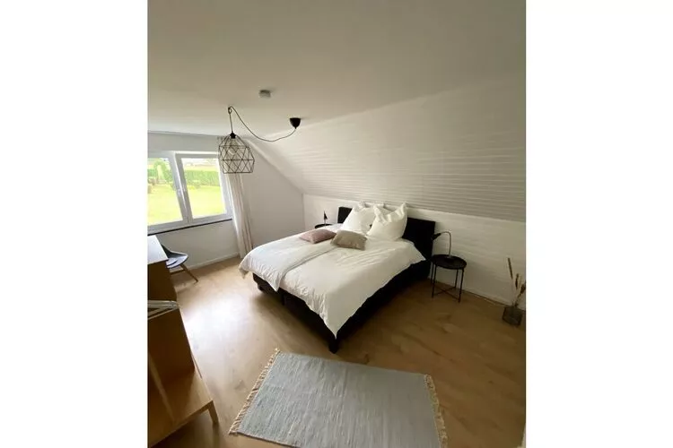 384233-Bedroom