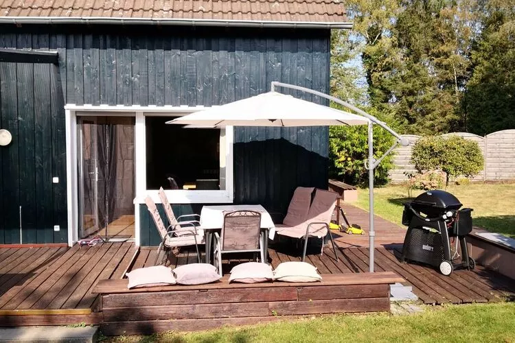 384233-Terrace
