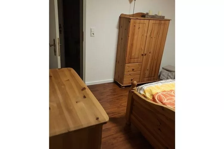 411738-Bedroom