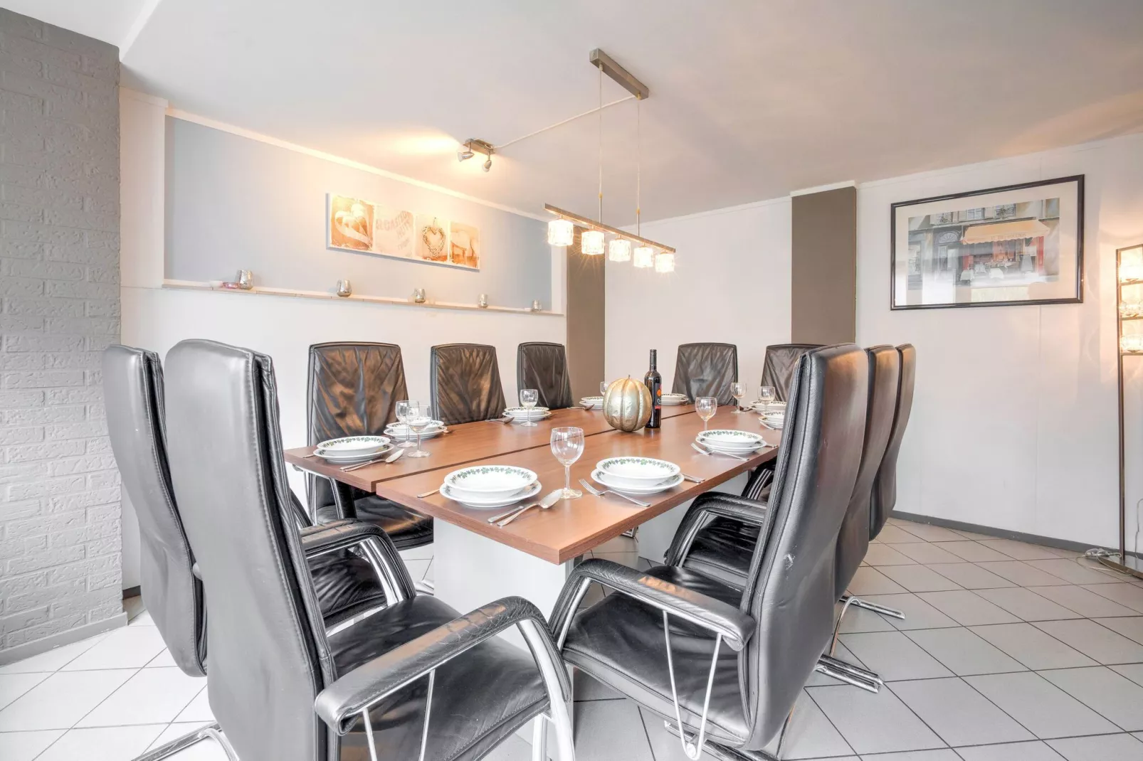 De Wingerd 10P-Dining room